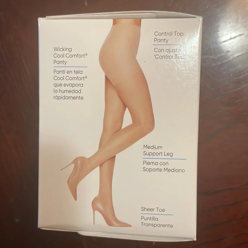 Compression Sheer Tights - Picture 3 of 4